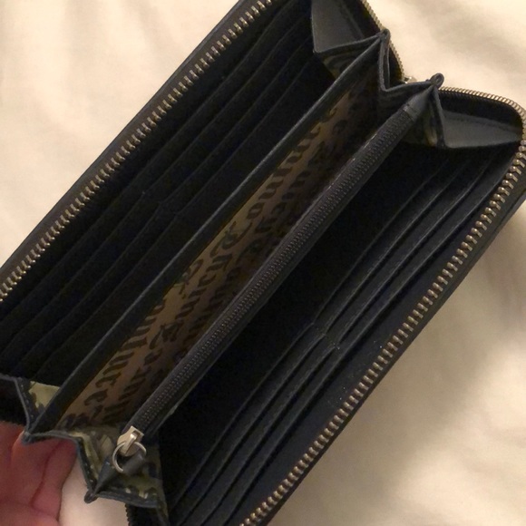 Juicy Couture Wallet - Picture 3 of 3